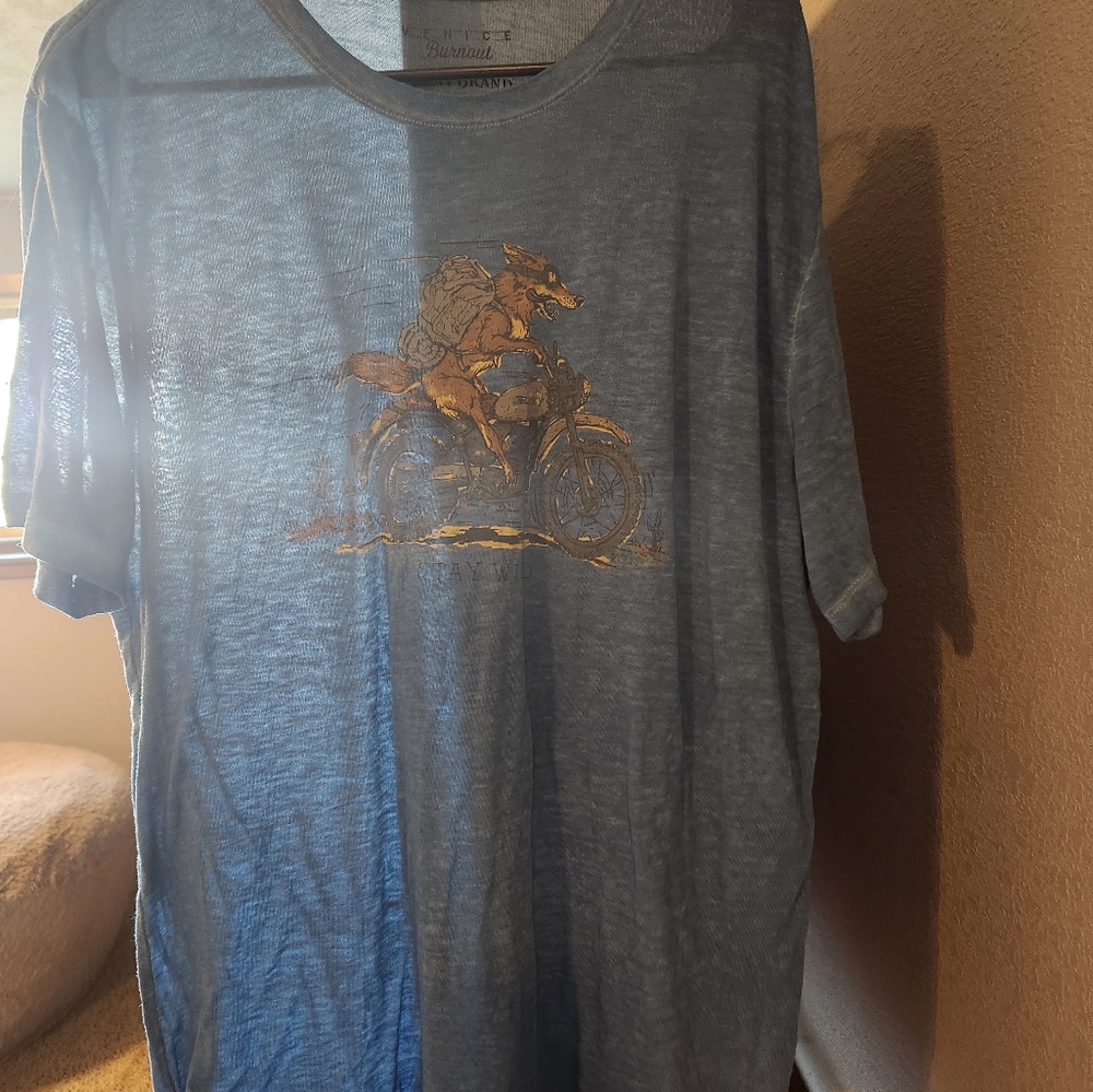 Lucky Brand men's tshirt - size Large